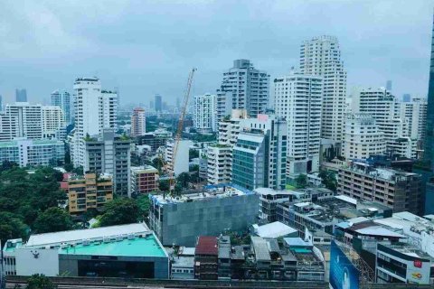 Condo in Bangkok, Thailand, 2 bedrooms № 183356 - photo 14