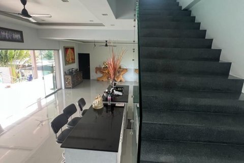 Villa in Ko Samui, Thailand 6 bedrooms № 137668 - photo 13