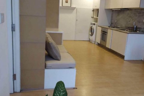 Condo à Phaya Thai, Bangkok, Thaïlande, 2 chambres  № 137664 - photo 2