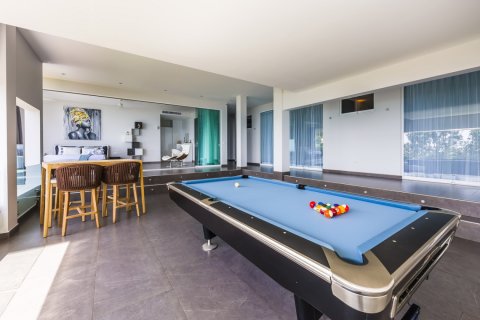 House in Surat Thani, Thailand 6 bedrooms № 181084 - photo 27