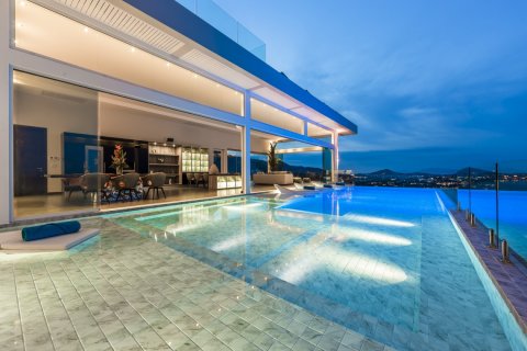 House in Surat Thani, Thailand 6 bedrooms № 181084 - photo 3