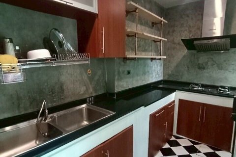 Townhouse in Bangkok, Thailand 3 bedrooms № 172103 - photo 5