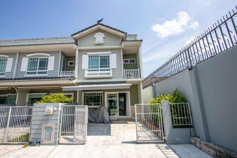 Casa de 2 dormitorios en Chiang Mai, Tailandia № 220499