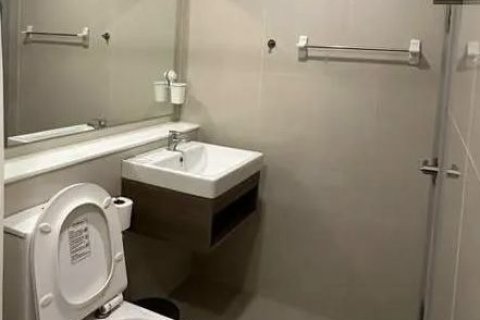 Студия в кондо в Дин Даенге, Бангкок, Таиланд № 156206 - фото 8