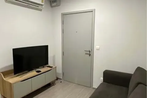 Студия в кондо в Дин Даенге, Бангкок, Таиланд № 156206 - фото 2