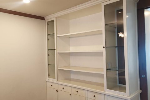 Кондоминиум с 3 спальнями в Ян Наве, Бангкок, Таиланд № 156210 - фото 3