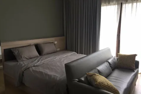 Studio in the Condo in Khlong Toei, Bangkok, Thailand  № 156541 - photo 4