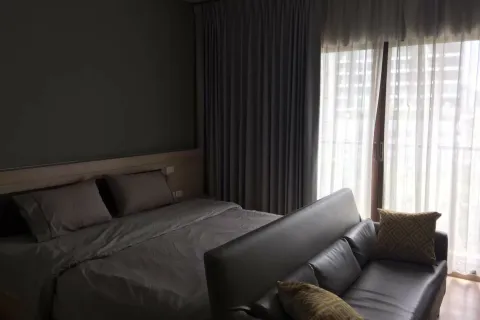 Studio in the Condo in Khlong Toei, Bangkok, Thailand  № 156541 - photo 8