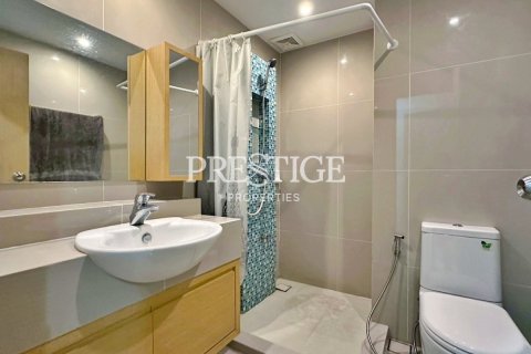 Condo in Pattaya, Thailand, 2 bedrooms № 209065 - photo 7