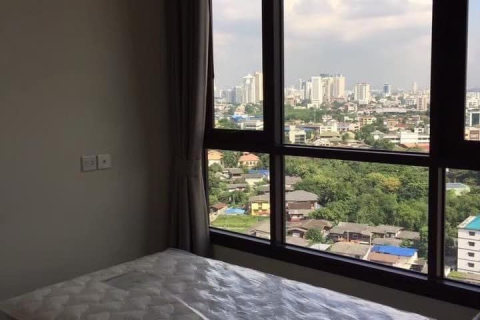 Condo à Watthana, Bangkok, Thaïlande, 2 chambres  № 164787 - photo 7