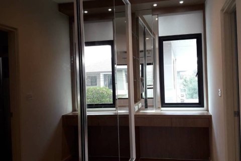 Maison à Lat Krabang, Bangkok, Thaïlande 4 chambres № 154701 - photo 7