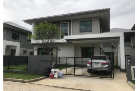 Maison à Lat Krabang, Bangkok, Thaïlande 4 chambres № 154701 - photo 1