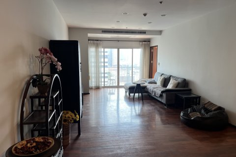 Condo in Watthana, Bangkok, Thailand, 2 bedrooms № 154700 - photo 1