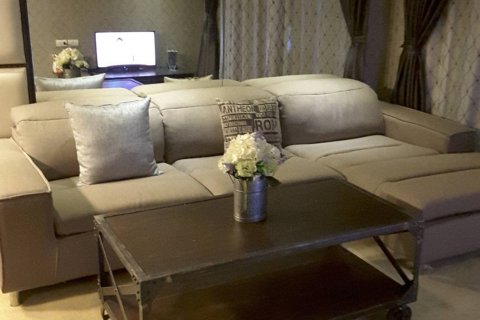 Condo à Bangkok, Thaïlande, 2 chambres  № 144049 - photo 1