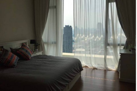 Condo à Sathon, Bangkok, Thaïlande, 3 chambres  № 144047 - photo 4