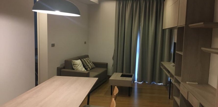 Condo in Bangkok, Thailand, 2 bedrooms  № 144048
