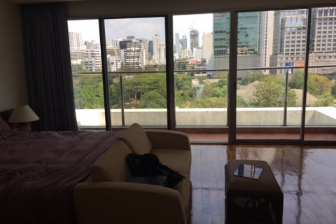 Condo in Bangkok, Thailand, 2 bedrooms  № 144048 - photo 8