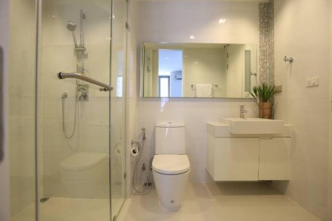 Condo in Yan Nawa, Bangkok, Thailand, 1 bedroom  № 144045 - photo 13