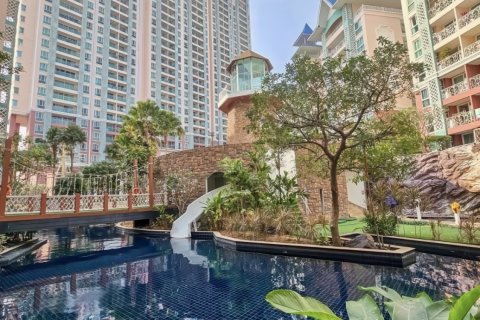 Apartment in Pattaya, Thailand 2 bedrooms № 155579 - photo 3