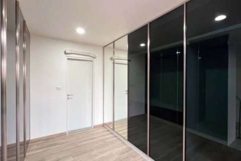 Таунхаус в Ян Наве, Бангкок, Таиланд с 3 спальнями  № 153518 - фото 14