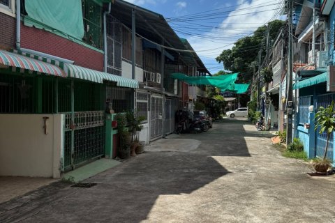 Таунхаус в Паттайе, Таиланд с 3 спальнями  № 153522 - фото 11