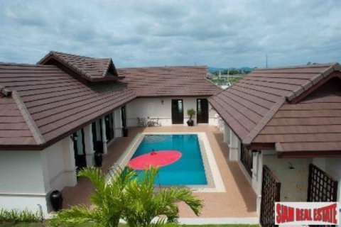 Villa in Hua Hin, Thailand 3 bedrooms № 214173