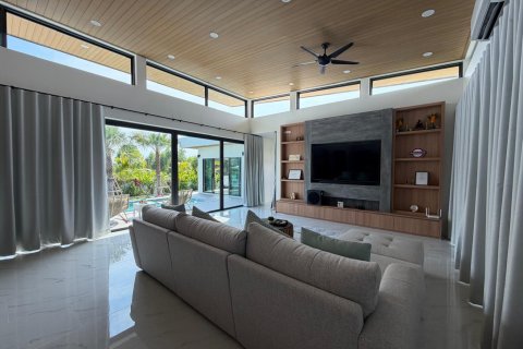 Villa in Hua Hin, Thailand 3 bedrooms № 169740 - photo 4