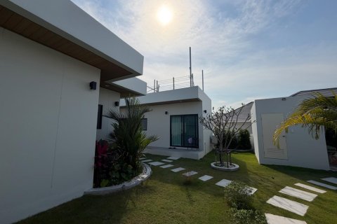 Villa in Hua Hin, Thailand 3 bedrooms № 169740 - photo 11