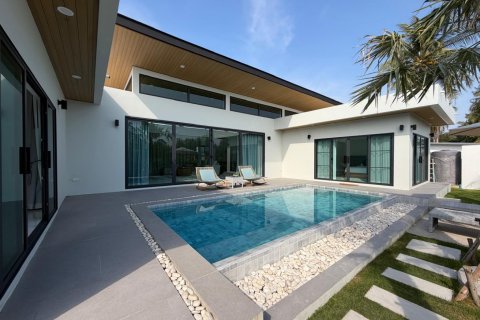 Villa in Hua Hin, Thailand 3 bedrooms № 169740