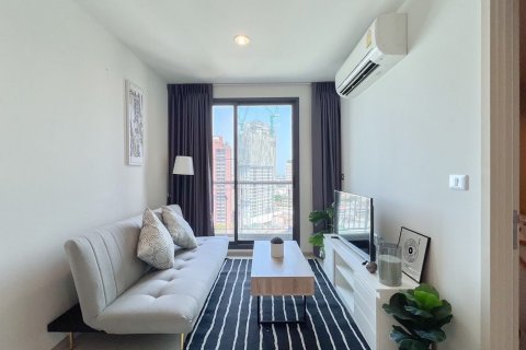 Studio in the Condo in Khlong Toei, Bangkok, Thailand  № 142003 - photo 2