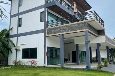 Вилла в Самуи, Таиланд с 5 спальнями  № 144701 - фото 1