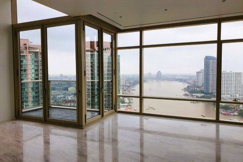 Condo in Bangkok, Thailand, 3 bedrooms  № 180903 - photo 2