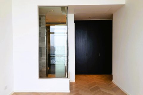 Condo in Bangkok, Thailand, 3 bedrooms  № 180903 - photo 6