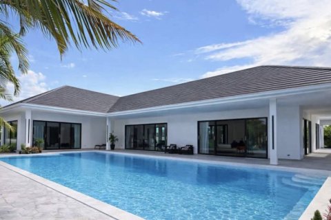 Villa à Hua Hin, Thaïlande 3 chambres № 172809