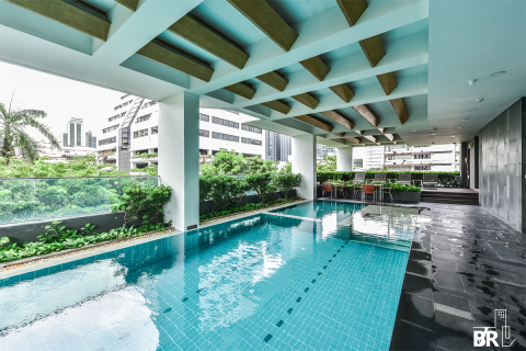 Condo in Bangkok, Thailand, 3 bedrooms № 185859 - photo 3