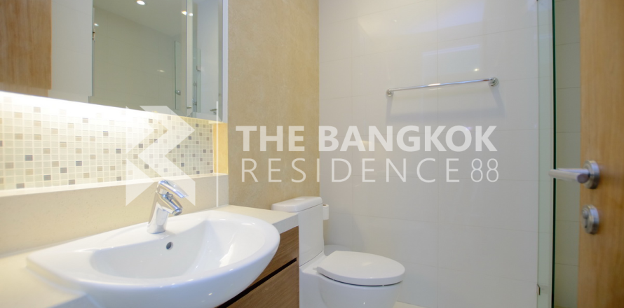 Condo à Bangkok, Thaïlande, 3 chambres  № 185858