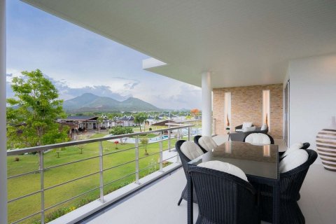 House in Hua Hin, Thailand 3 bedrooms № 157172 - photo 8