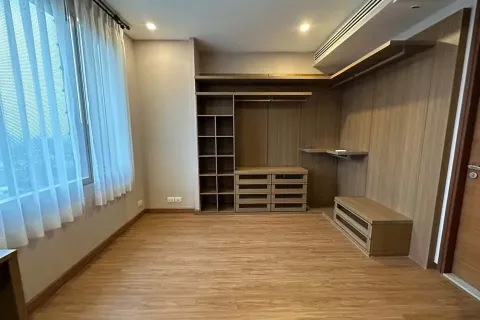 Condo in Khlong Toei, Bangkok, Thailand, 3 bedrooms № 157173 - photo 16