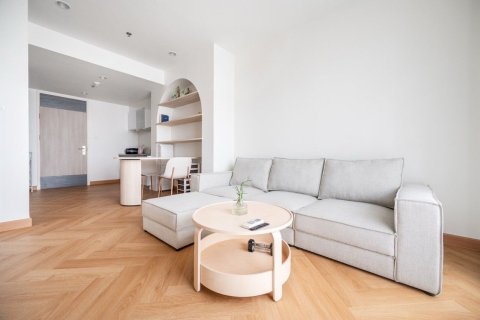 Studio in the Condo in Huai Khwang, Bangkok, Thailand  № 157170