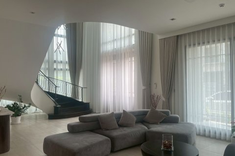 House in Samut Prakan, Thailand 4 bedrooms № 159173 - photo 2