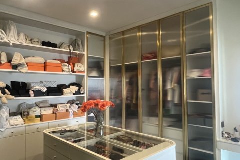 House in Samut Prakan, Thailand 4 bedrooms № 159173 - photo 7