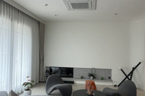 House in Samut Prakan, Thailand 4 bedrooms № 159173 - photo 11