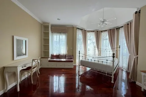 Villa à Bang Na, Bangkok, Thaïlande 4 chambres № 159172 - photo 13