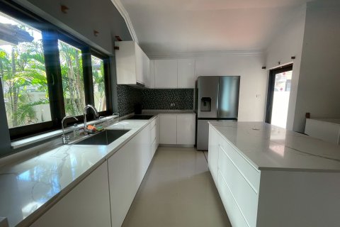 Villa in Hua Hin, Thailand 3 bedrooms № 159170 - photo 29