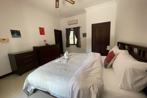 Villa in Hua Hin, Thailand 3 bedrooms № 159170 - photo 9