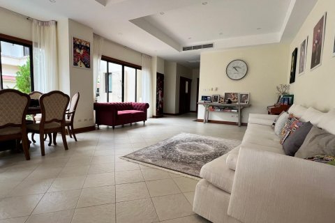 Villa in Phuket, Thailand 4 bedrooms № 154013 - photo 3