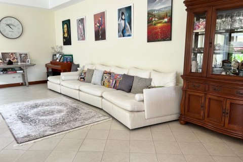 Villa in Phuket, Thailand 4 bedrooms № 154013 - photo 9