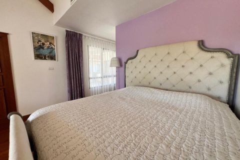 Villa in Phuket, Thailand 4 bedrooms № 154013 - photo 8