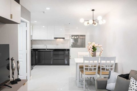 Condo in Khlong Toei, Bangkok, Thailand, 2 bedrooms № 154014 - photo 3