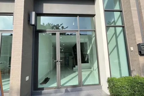 Таунхаус в Бангкоке, Таиланд с 2 спальнями № 156652